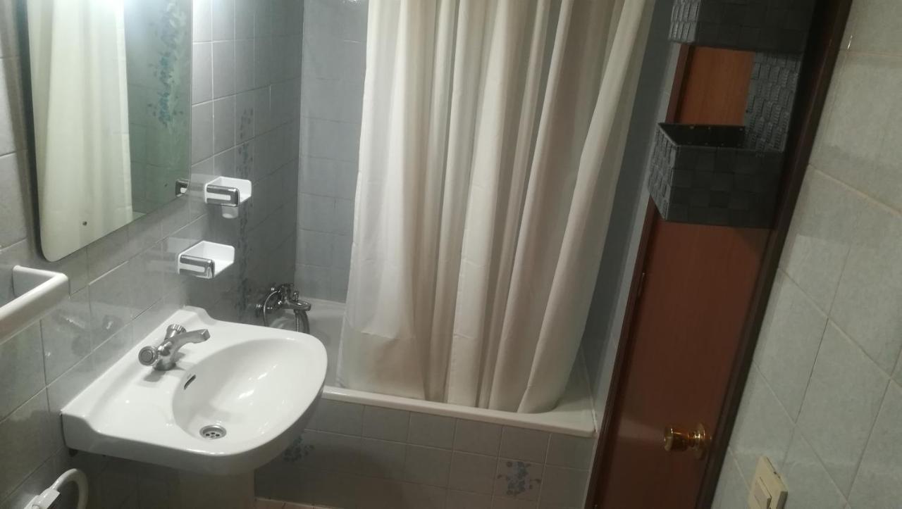 Piso Muy Amplio En Malaga . Apartment ภายนอก รูปภาพ